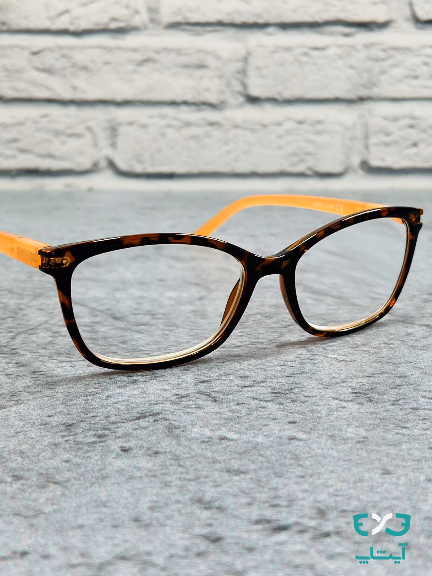 عینک مطالعه کد P8032