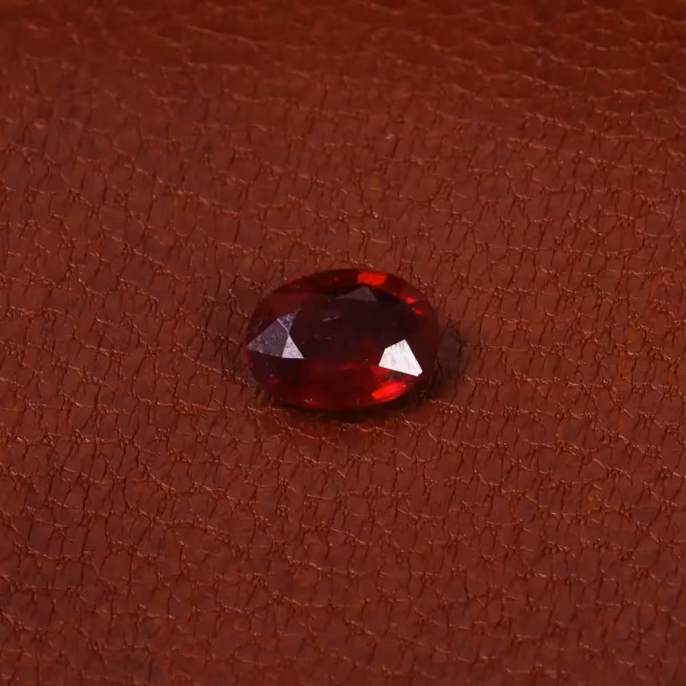 نگین یاقوت سرخ کد 30022 - جواهری مشاهیر