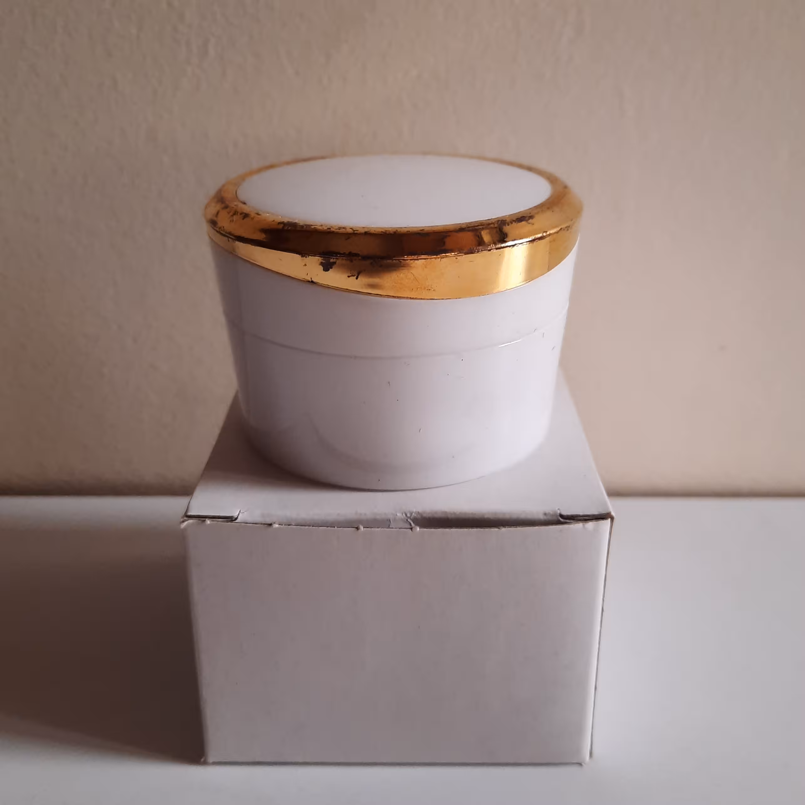 قوطی کرم سیلیس 50گرمی با جعبه