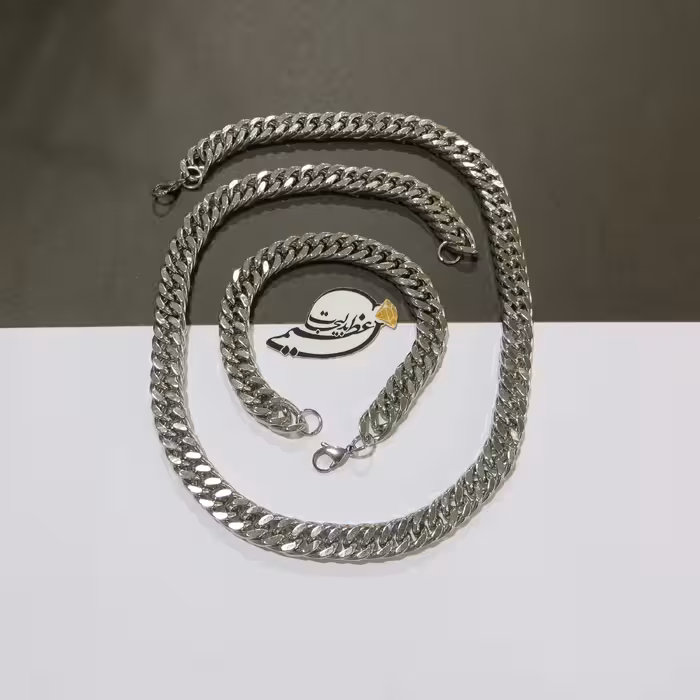 نیم ست کارتیه (کارتیر) بسیار زیبا از جنس استیل رنگ ثابت و کیفیت عالی کد A.A