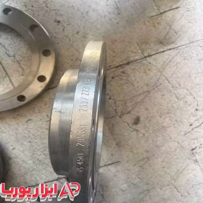 فلنج گلودار8اینج PN16 ضخامت 8.8 اس از جنس 1.4541 و SS 321