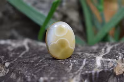 عقیق باباقوری