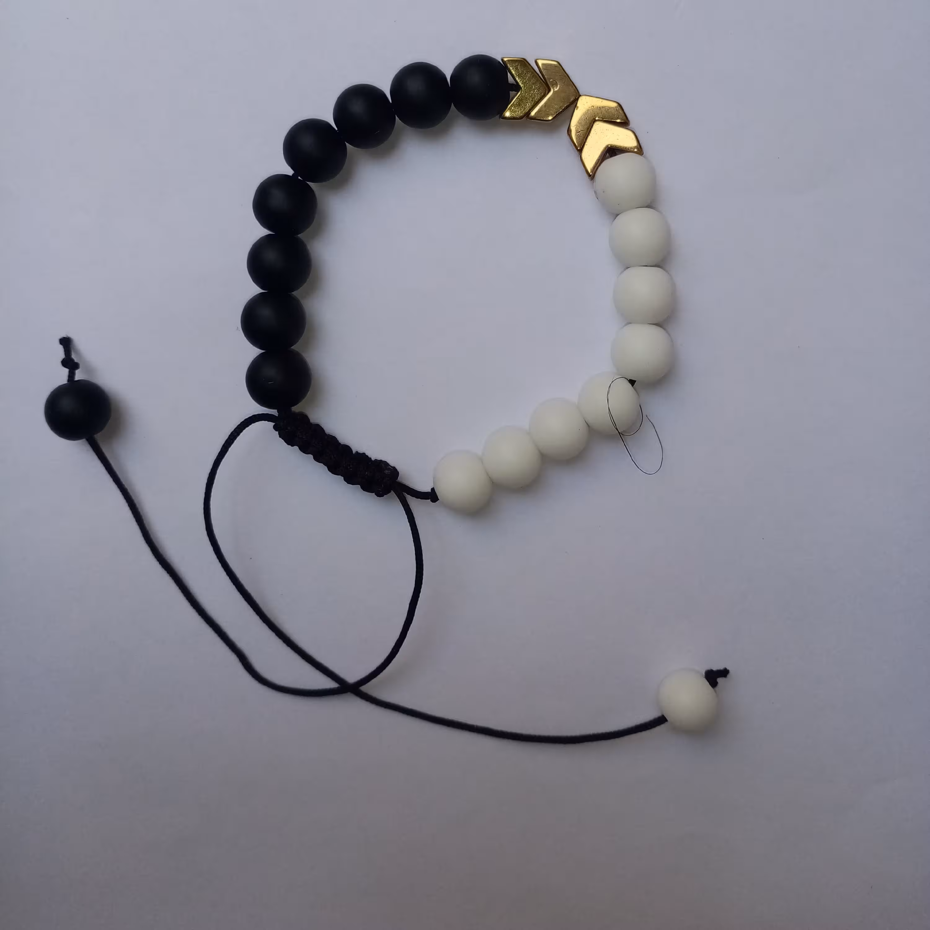 انواع دستبند های اونیکس 