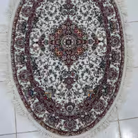 قالیچه یک در یک و نیم متر بیضی افشان کرم ندا 700 شانه اصل صددرصد نخ اکریلیک ارسال پس کرایه