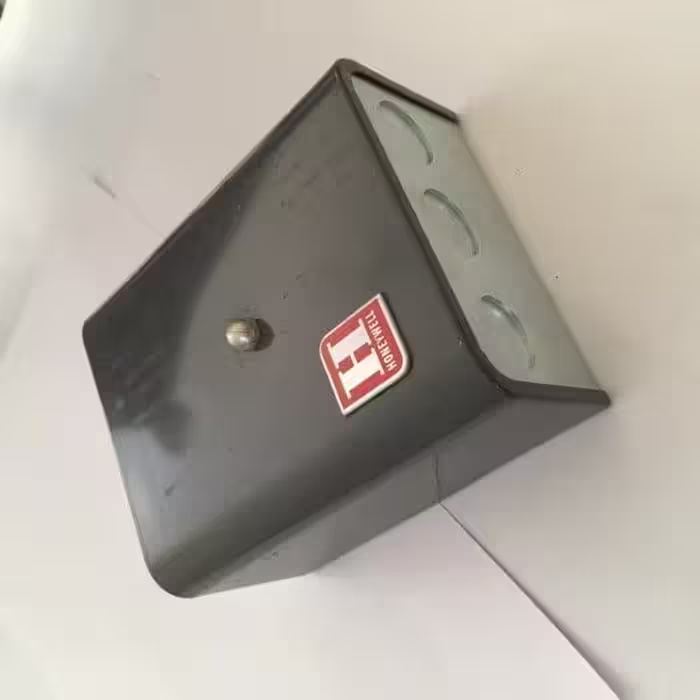 رله کنتاکتور آمریکایی (SWITCHING RELAYS FOR LOW-VOLTAGE CONTROLLERS R182A 1053 1)