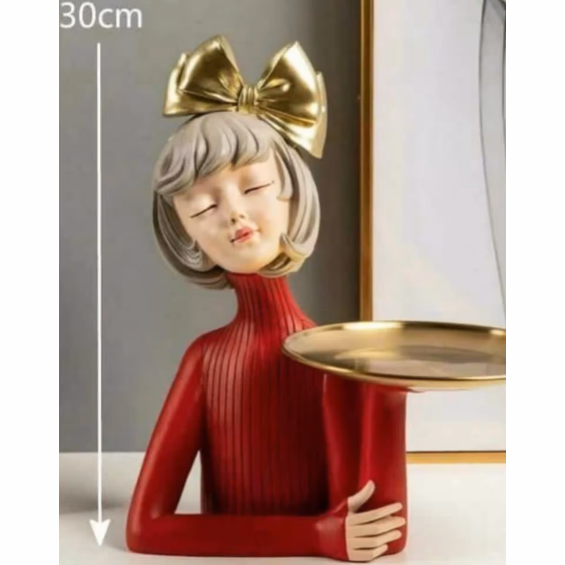 مجسمه نیم تنه دختر  سینی به دست