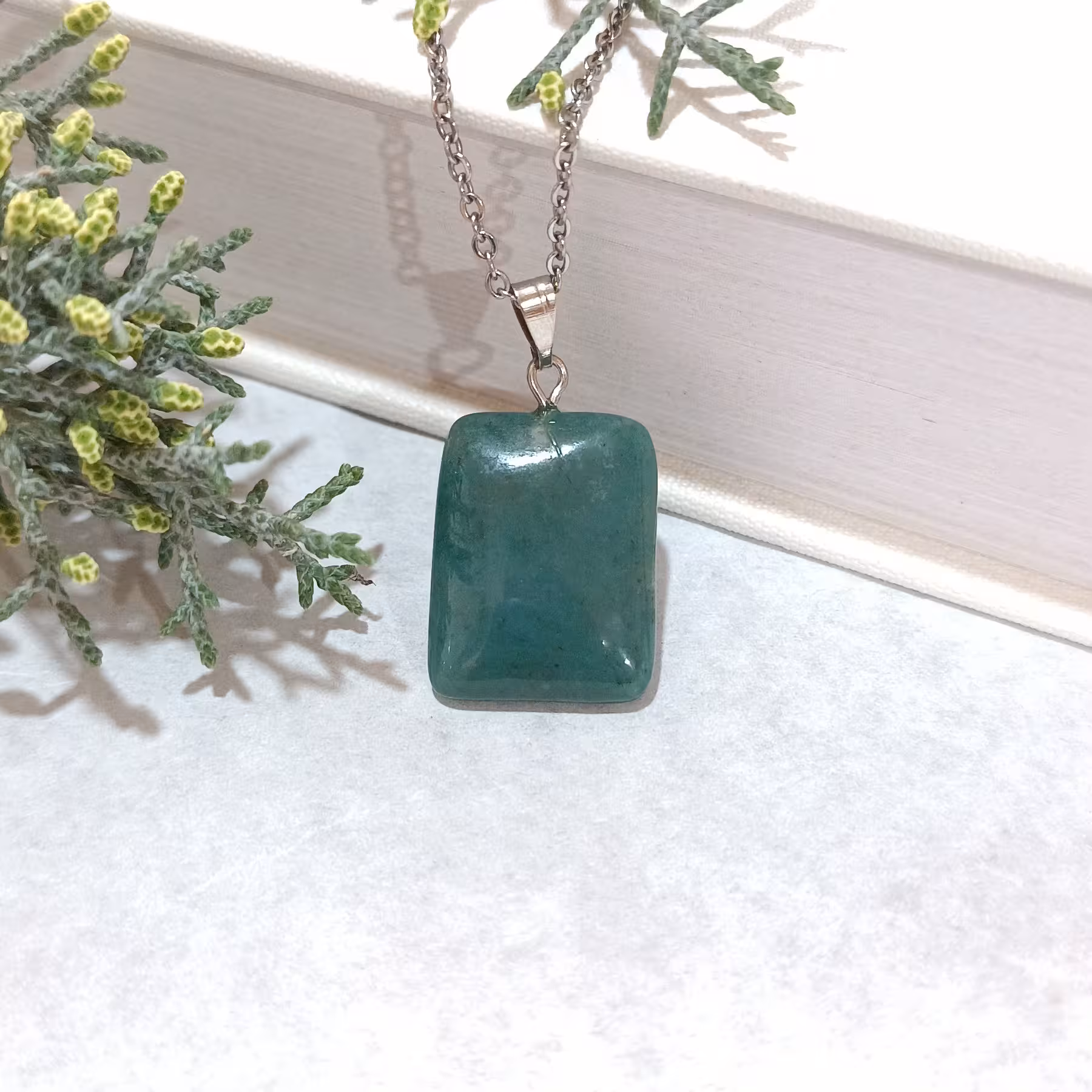 گردنبند سنگ عقیق خزه ای اصل کد 015 با کیفیت درجه یک به همراه زنجیر استیل