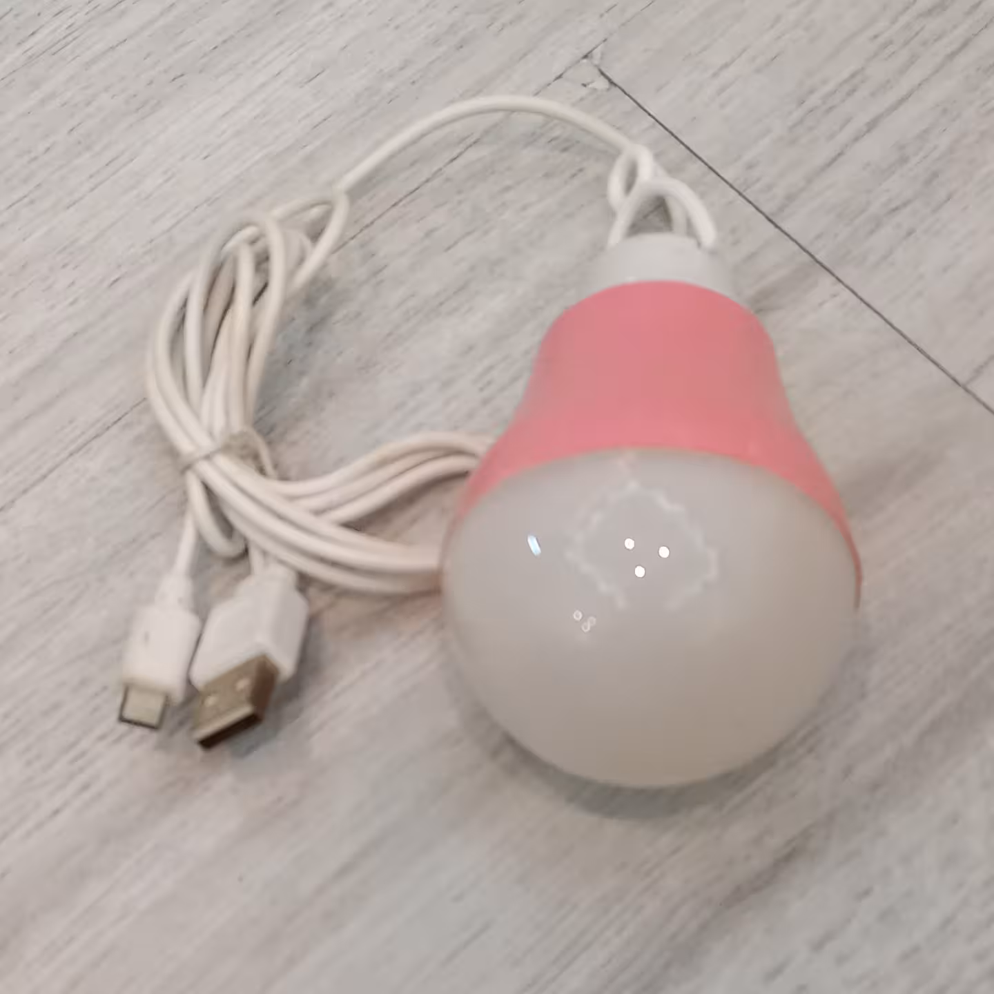 لامپ USB دارای کابل اتصال به پاور بانک