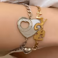 دستبند استیل مدل ست دوستی، طرح عشق (Love)، همراه با قلب مگنتی مجموعه 2 عددی