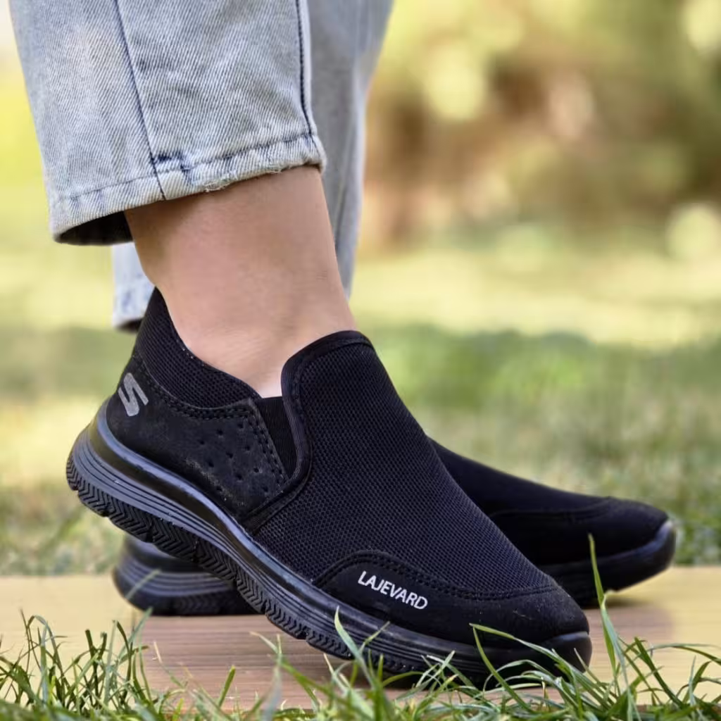 فروش خاص کفش پیاده‌روی مردانه زنانه مدل اسکیچرز با جنس عالی ومقاوم رنگ مشکی باارسال رایگان