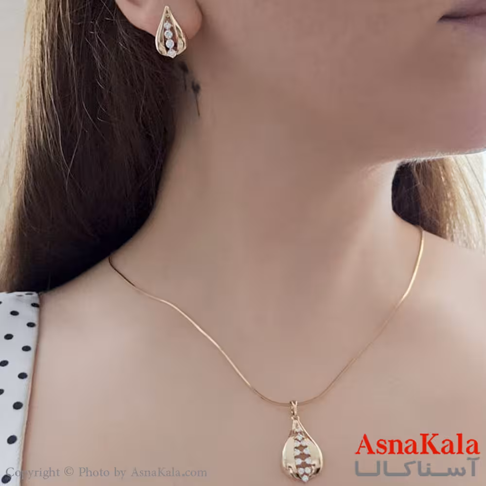 نیم ست زنانه ژوپینگ مدل قلب خطی شامل گوشواره و گردنبند طرح طلا کد NIM14549W