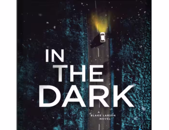 کتاب In The Dark (رمان در تاریکی)