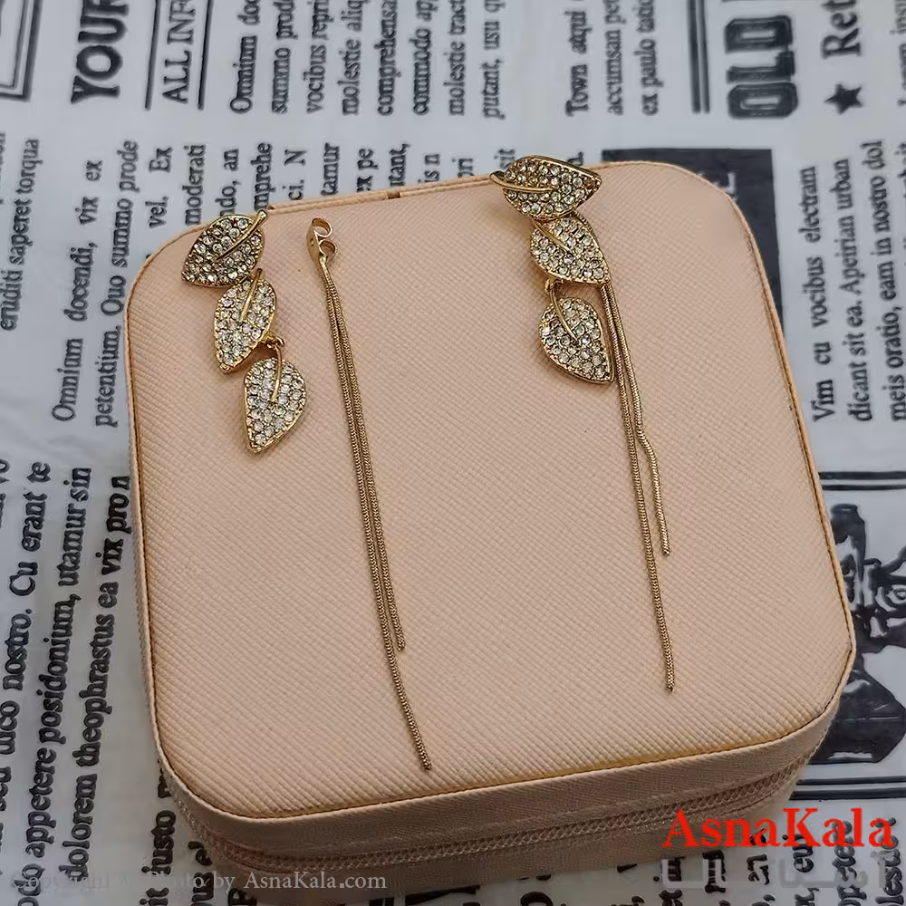 گوشواره جواهری مدل آویز نگیندار رنگ طلایی کد GSH152132W