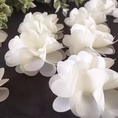 گل رز تزئینی مدل نگین کد 513 بسته 12 عددی