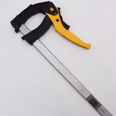 گیره پیچ دستی مدل بلک بول کد YP-W-90-300MM