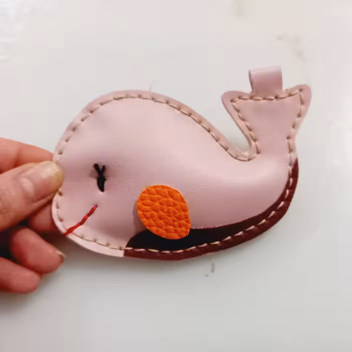 جاکلیدی چرمی طرح دلفین کد 1