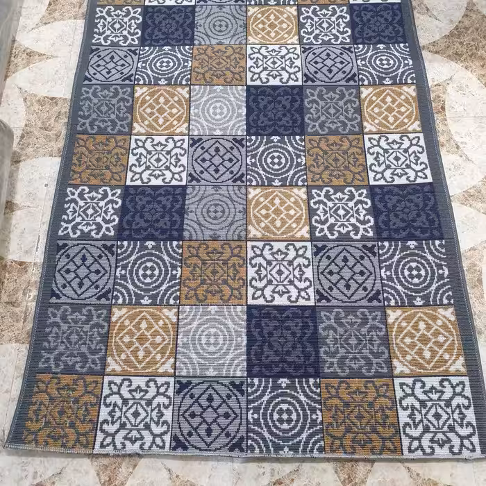 کناره راهرویی گلیم ماشینی کاشان طرح شایان سایزدرخواستی مشتری2،5در1،70(هزینه ارسال باخریداروپس کرایه میباشد)