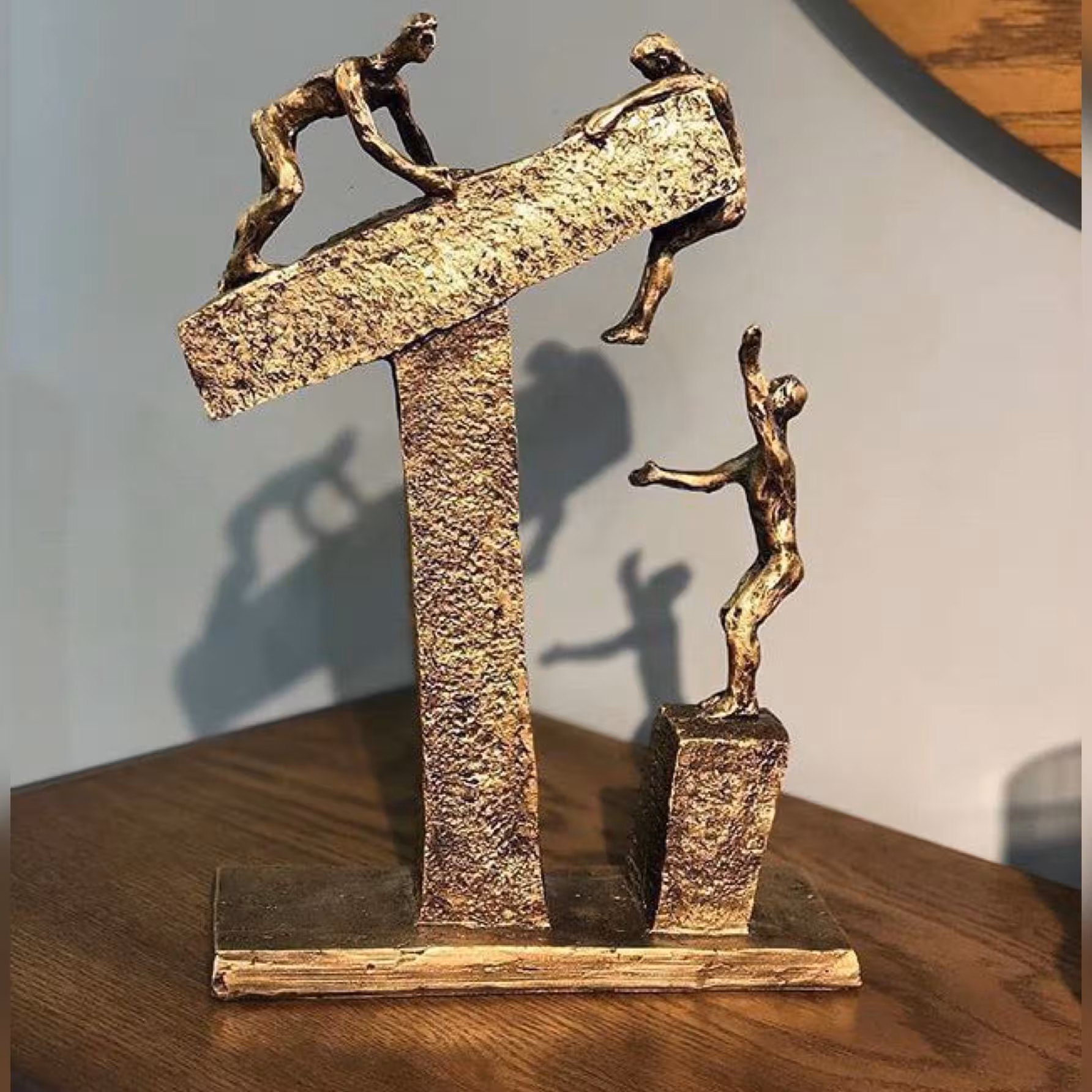 مجسمه مدل تلاشگر کد B