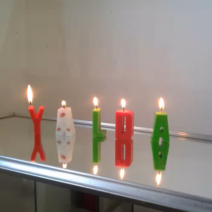 شمع یلدایی- شمع حروف- شمع تولد- هدیه خاص-دکوری-تزیینی