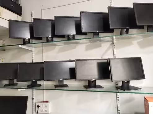 نمایشگرLCD  برندهای مختلف 17 اینچی