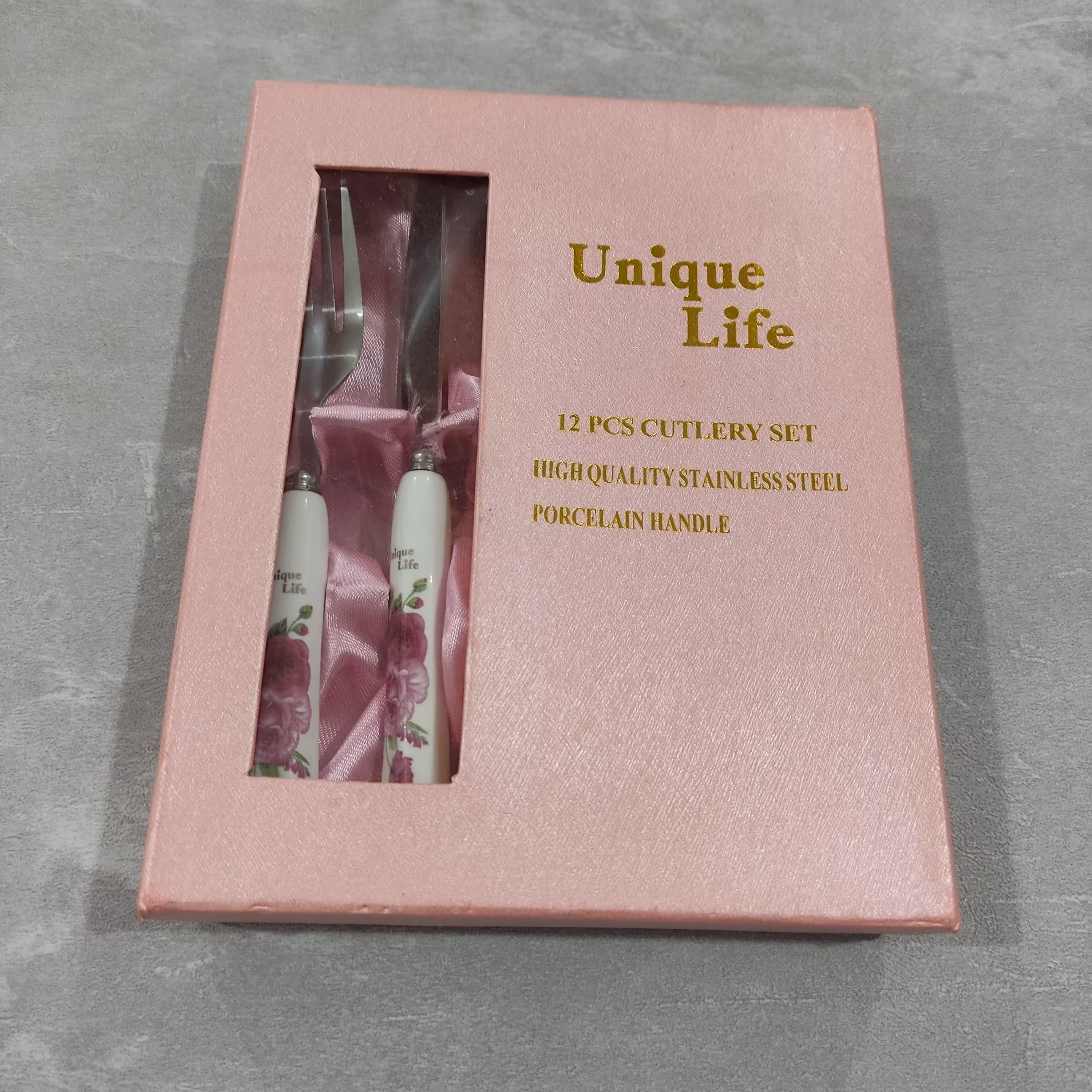 کارد و چنگال سرامیکی مارک یونیک لایف Unique life بسته 12 عددی 6عدد کارد ( چاقو)میوه خوری و6عدد چنگال میوه خوری جنس عالی