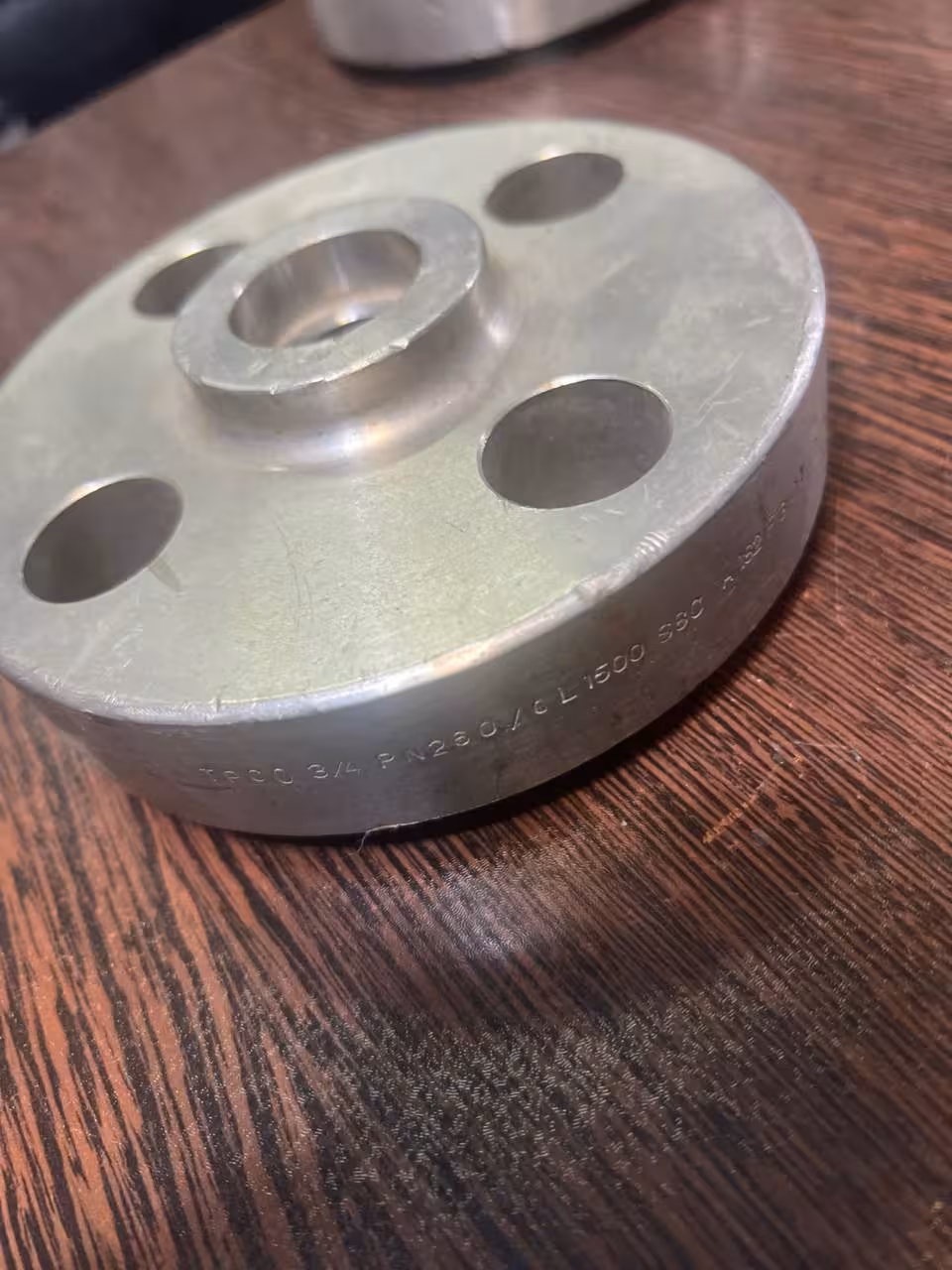 فلنج ساکت ولد استنلس استیل فورج RF  3/4  کلاس 1500 5.B16 جنس SA/A182 F321, فابریک
