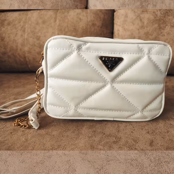 کیف پاسپورتی پرادا