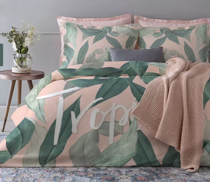 روتختی دو نفره مخمل 8 تکه طرح پینک تروپیکال هرمدر