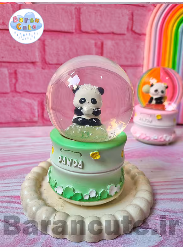 گوی موزیکال برفی چراغ دار (سایز متوسط) طرح پاندا سبز