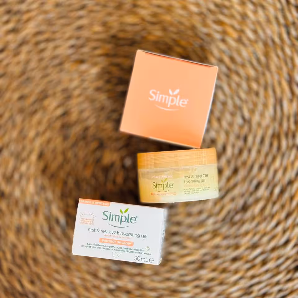 ژل کرم آبرسان شب 72 ساعته سیمپل مخصوص پوست های کدر و خسته 50 میل simple