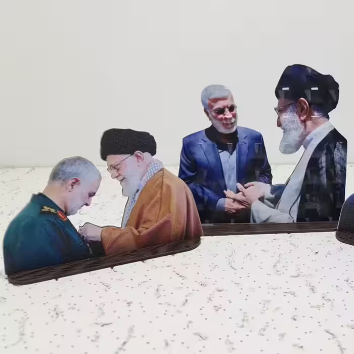 50 عدد استند جفتی طرح رهبری و سردار سلیمانی