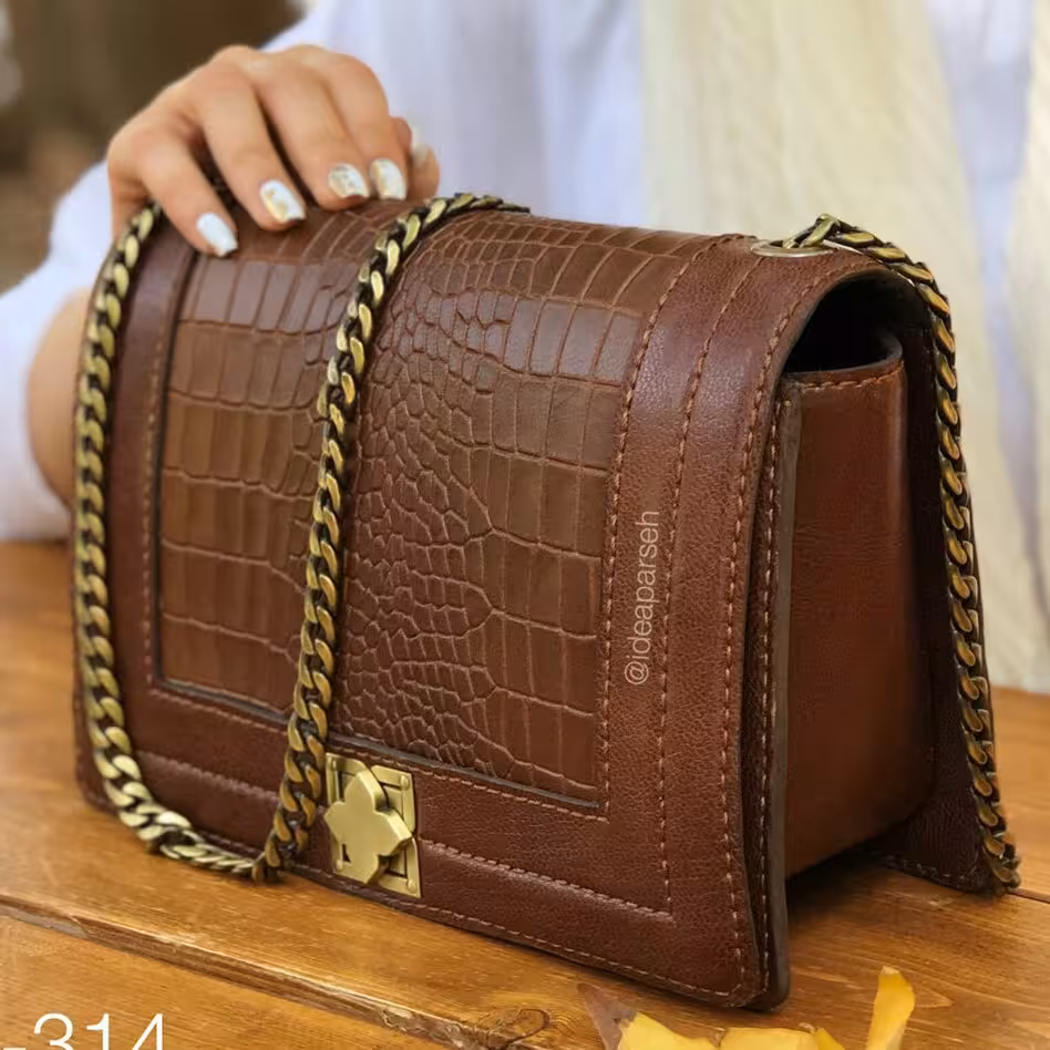 کیف دوشی زنانه شیک و باکلاس