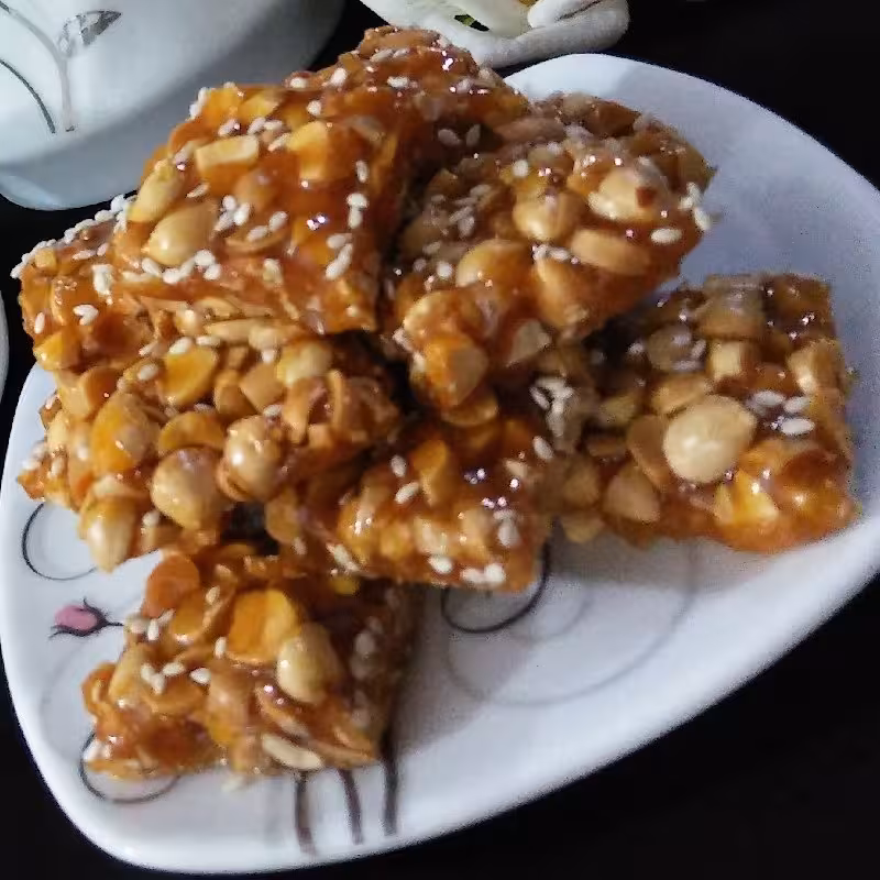 سوهان بادومی یا حاجی بادومی گیلان
