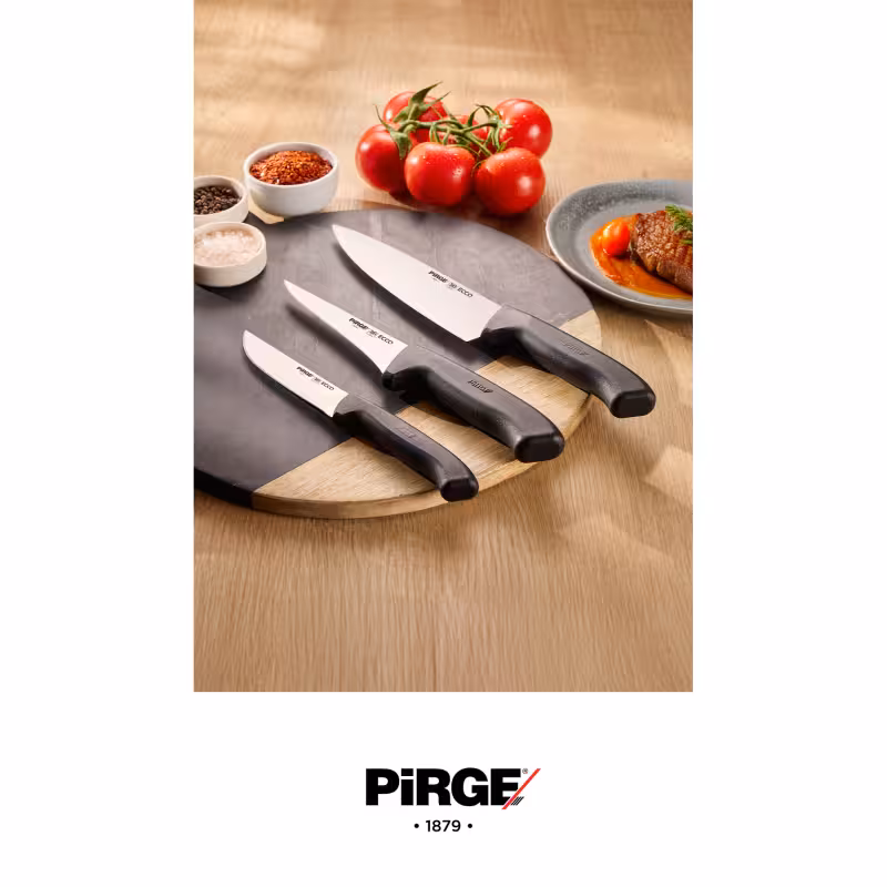 ست چاقوی آشپزخانه حرفه‌ای Pirge مدل Ecco Chef Baba | شامل 3 عدد چاقوی تخصصی برای برش، سَیْر کردن و خرد کردن | تیغه‌های فولادی ضدزنگ با آلیاژ مقاوم | دسته ارگونومیک ضد لغزش | مناسب برای آشپزی خانگی و حرفه‌ای | طراحی سبک و خوش‌دست برای استفاده طولانی‌مدت