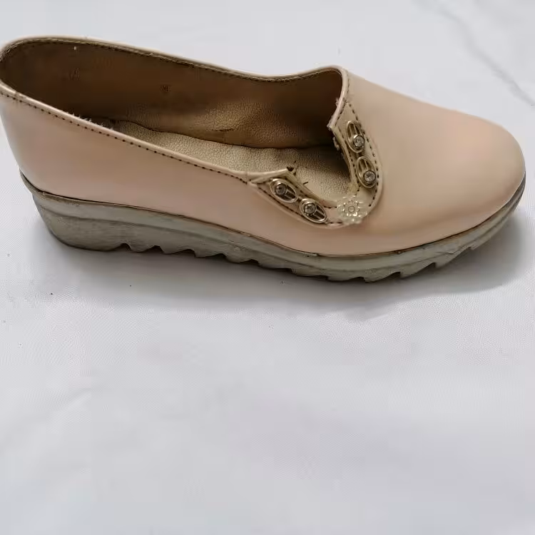 کفش دخترانه مجلسی (پس کرایه)