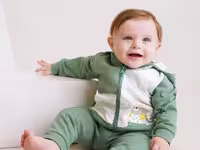 سوئیشرت  نوزادی پسرانه طرح لاکی نیلی nili