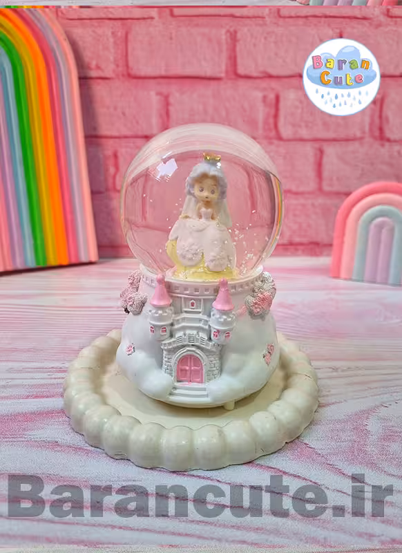 گوی موزیکال برفی چراغ دار (سایز متوسط) طرح پرنسس مو یاسی