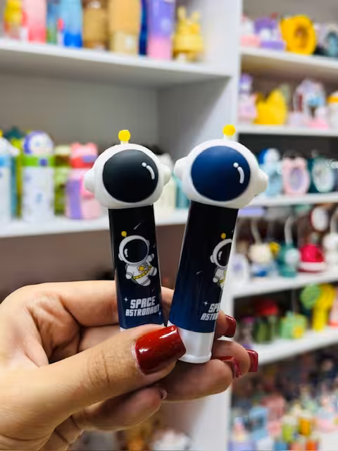 چسب ماتیکی فانتزی طرح فضانورد