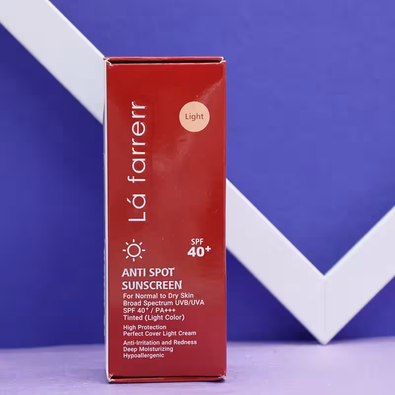 عمده فروشی کرم ضد آفتاب و ضد لک رنگی رنگ روشن لافارر Lafarrerr مناسب پوست خشک و معمولی SPF  40 حجم 40 میل 92613
