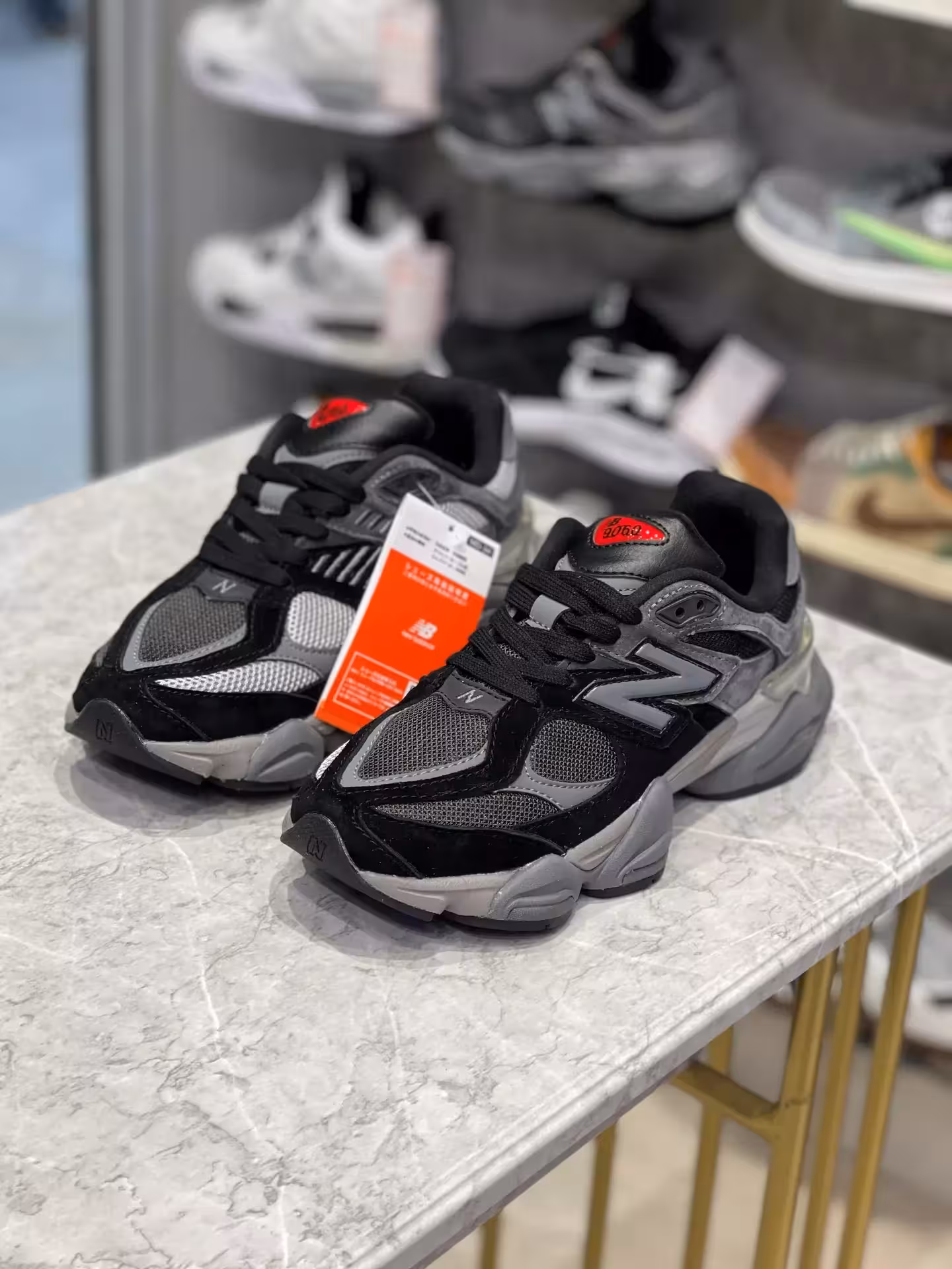 کتونی نیوبالانس 9060 مستر رنگ مشکی سایز 42