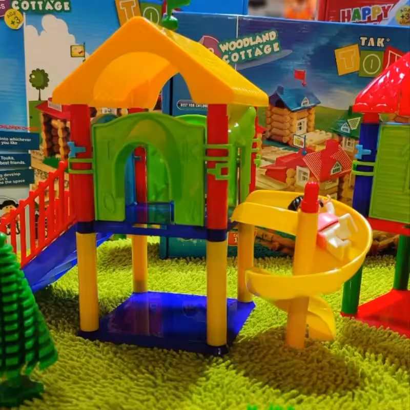 اسباب بازی لگو ساخت و ساز پارک شهربازی