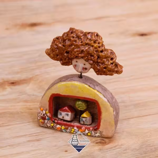 مجسمه سفالی دخترک طرح ده