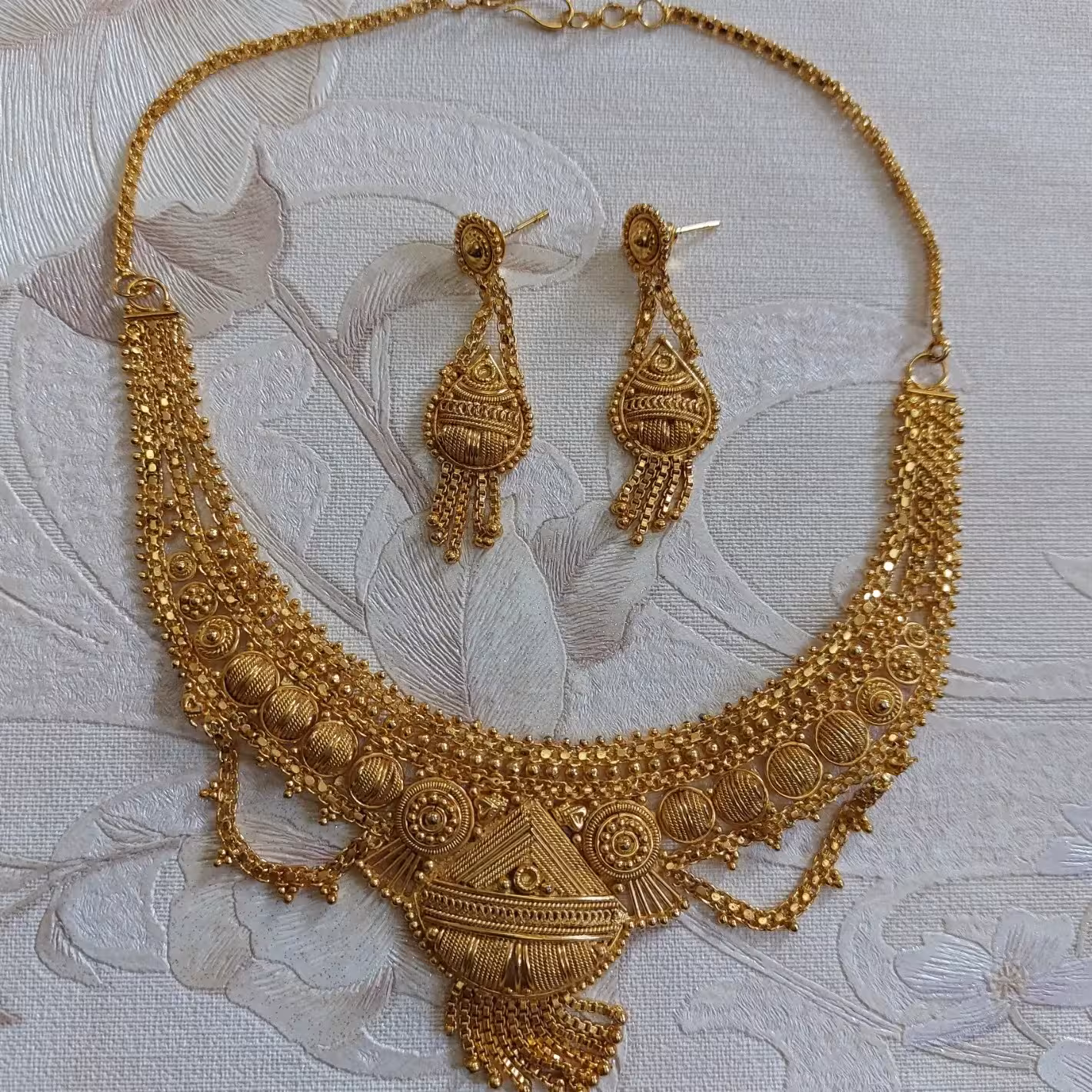 نیم ست هندی