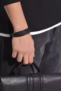 دستبند چرمی