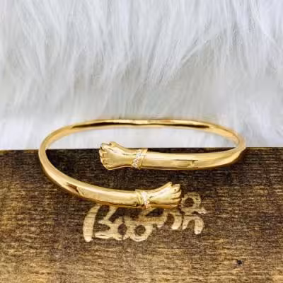 دستبند النگویی طرح آغوش