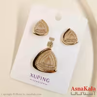 نیم ست زنانه ژوپینگ مدل مثلث طلایی شامل گوشواره و گردنبند کد NIM14842W