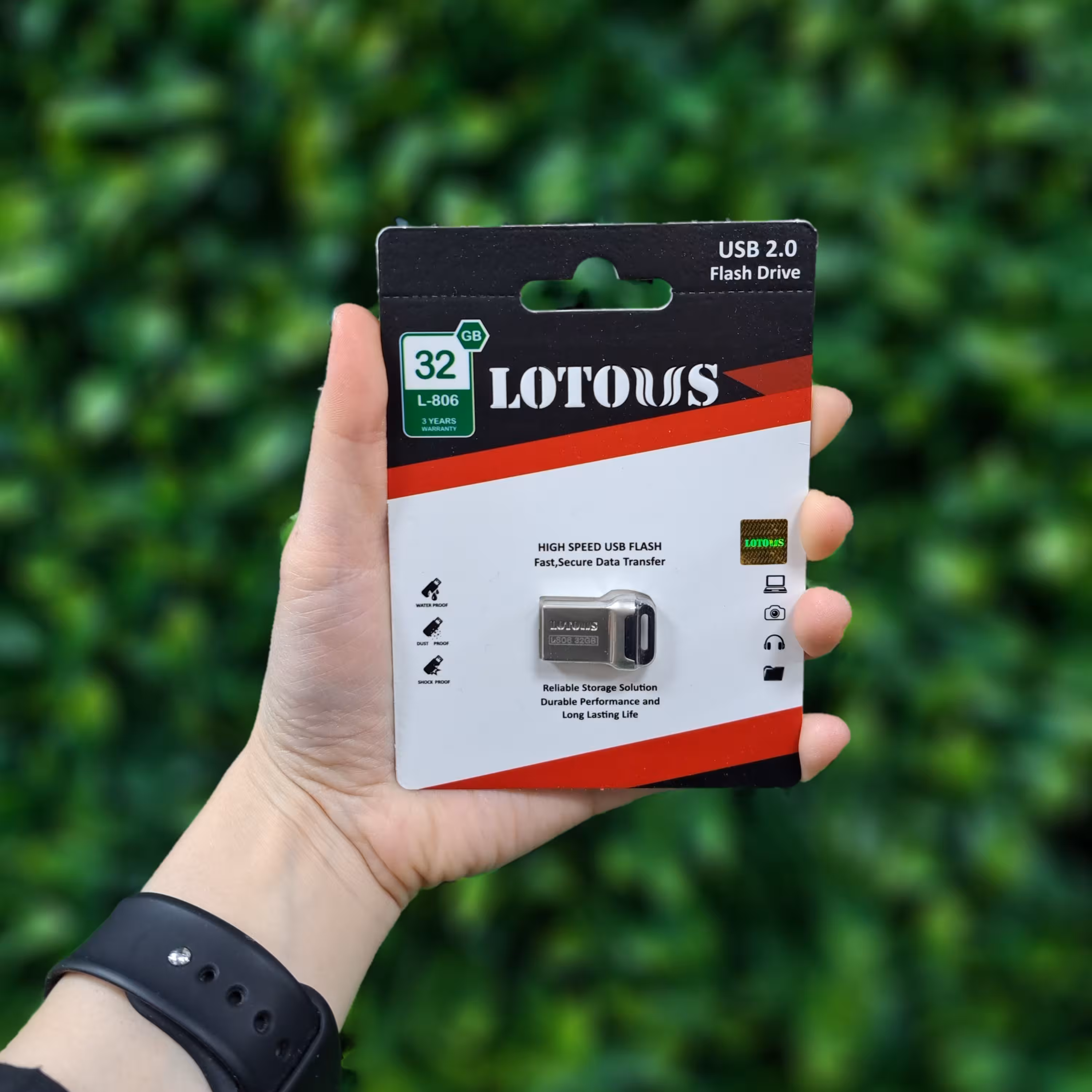 فلش 32 گیگ لوتوس LOTOUS مدل L806 بدنه فلزی گارانتی دار 