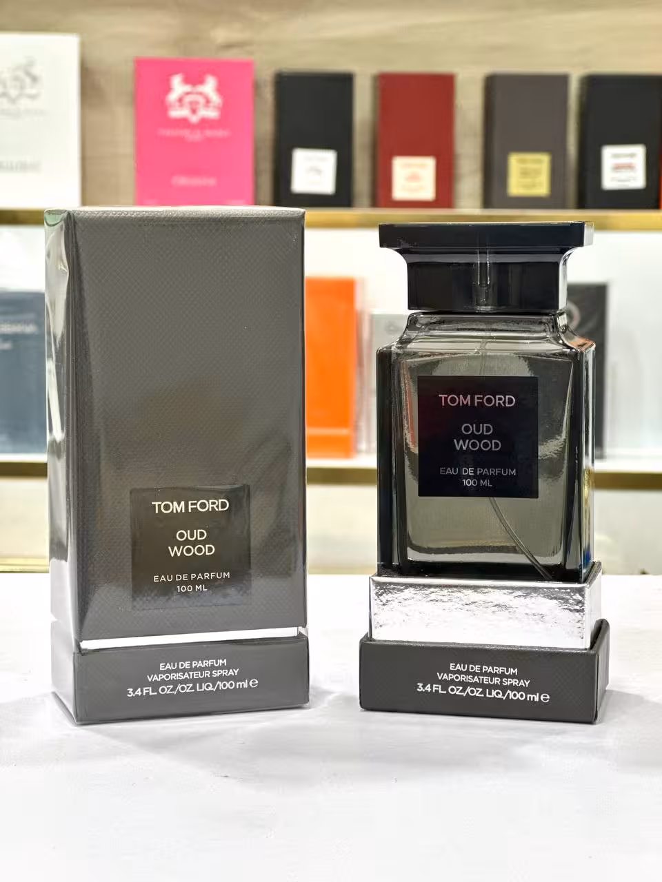 عطر ادکلن تام فورد عود وود هاردباکس 100 میل