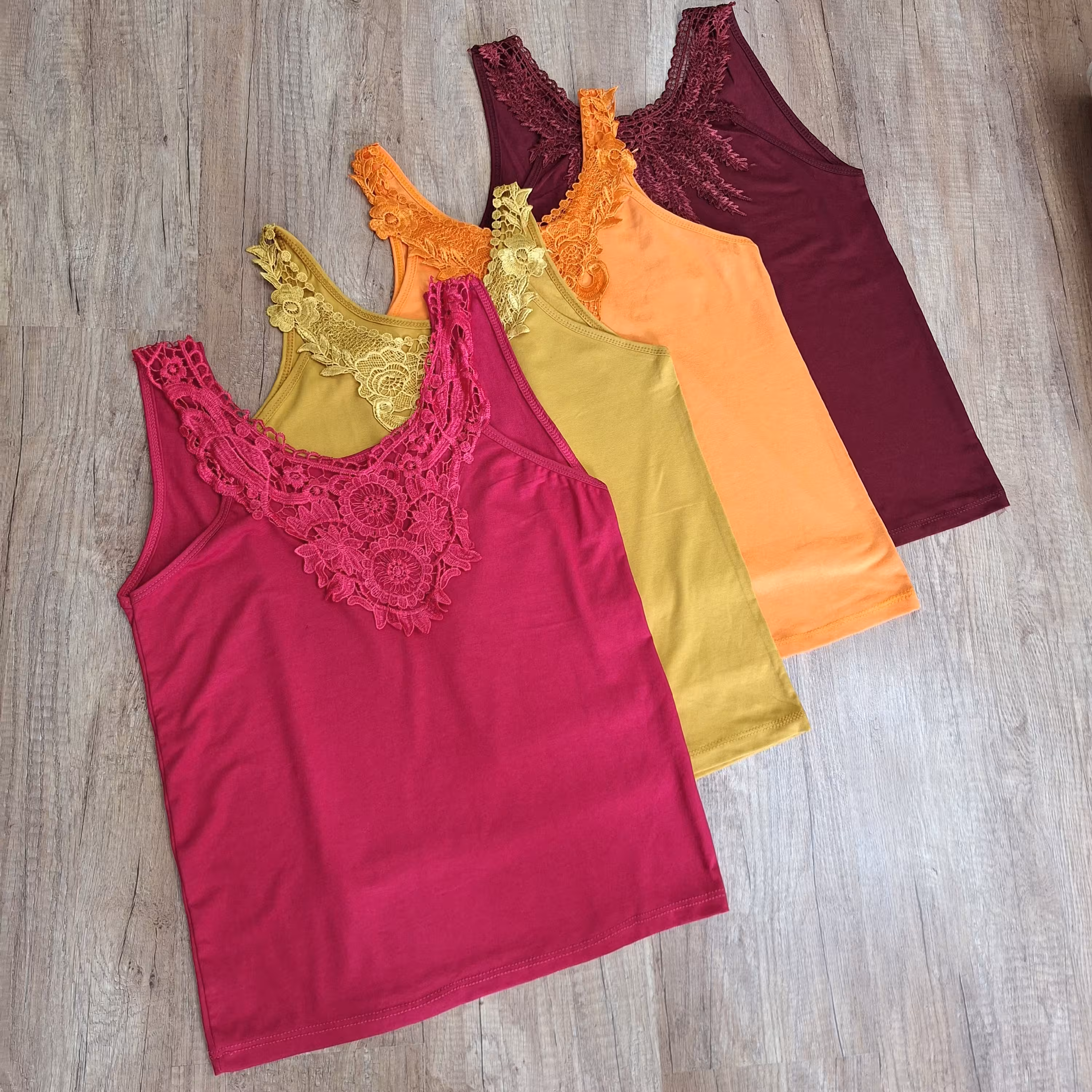 تاپ بندی تور  حلقه ای جلو گیپور  با رنگبندی متنوع و کشسانی بالا 