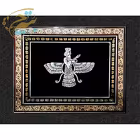 تابلو قلمزنی رومیزی فروهر با قاب خاتم کاری 15در20